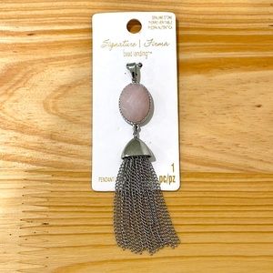 NWT bead landing pendant